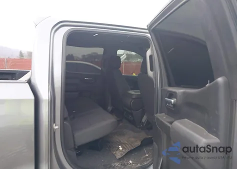 2021 Chevrolet Silverado 1500 4Wd Short Bed Custom z USA, uszkodzony, nr VIN 1GCPYBEK8MZ253551